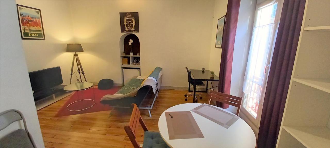 Appartamento Le Gambetta T2 Cosy Hypercentre Wifi Fibre Avec Parking Pau Esterno foto