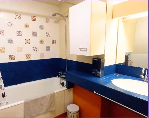 Appartamento Le Gambetta T2 Cosy Hypercentre Wifi Fibre Avec Parking Pau Esterno foto
