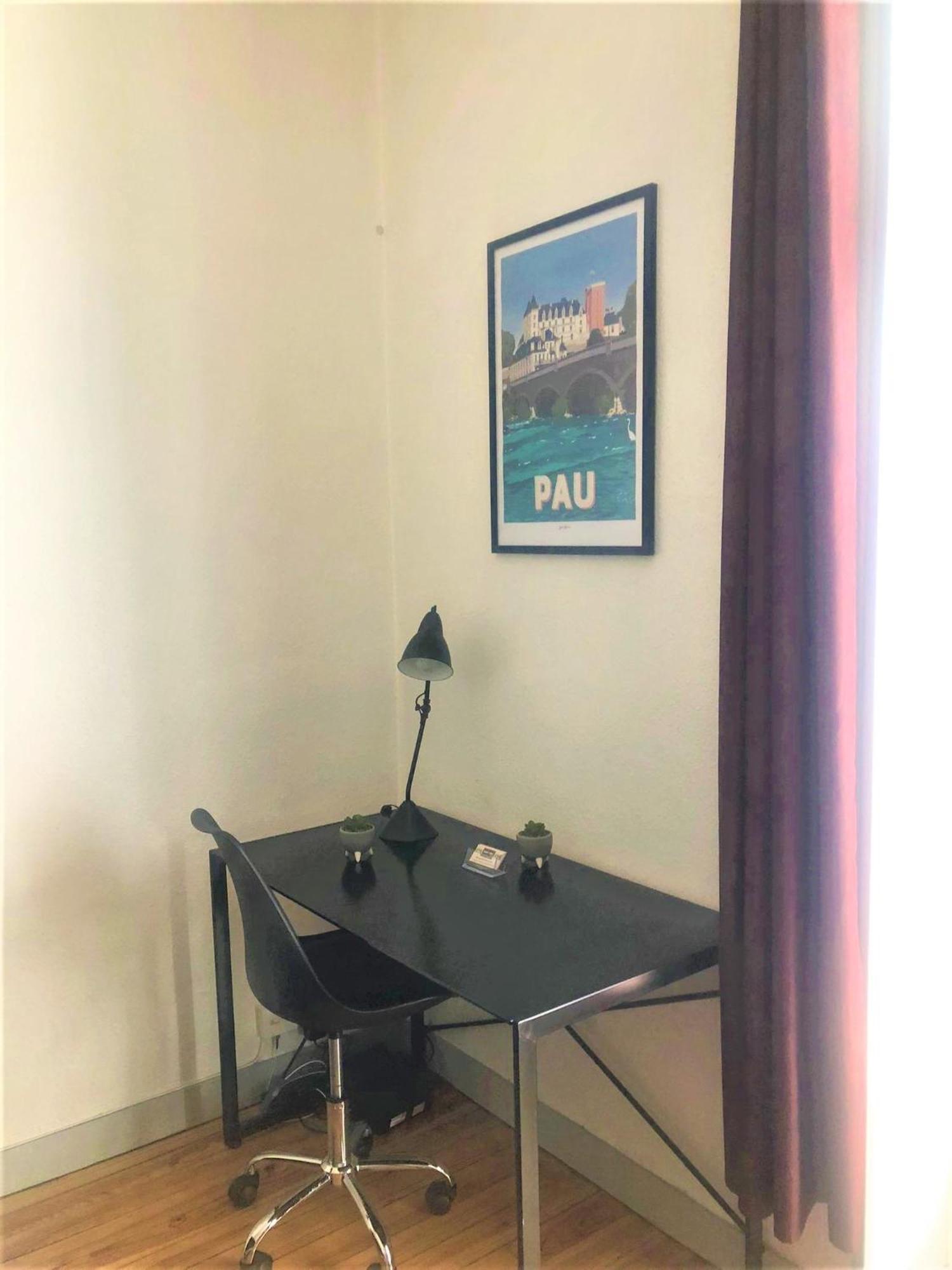 Appartamento Le Gambetta T2 Cosy Hypercentre Wifi Fibre Avec Parking Pau Esterno foto