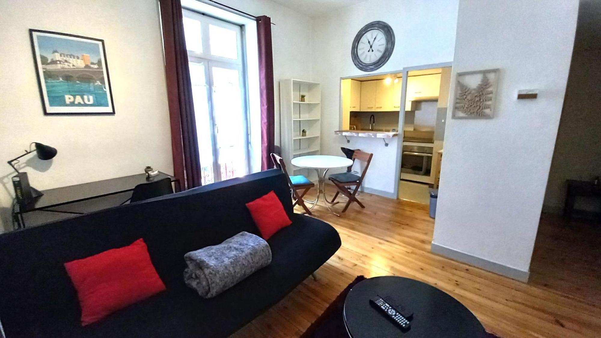Appartamento Le Gambetta T2 Cosy Hypercentre Wifi Fibre Avec Parking Pau Esterno foto