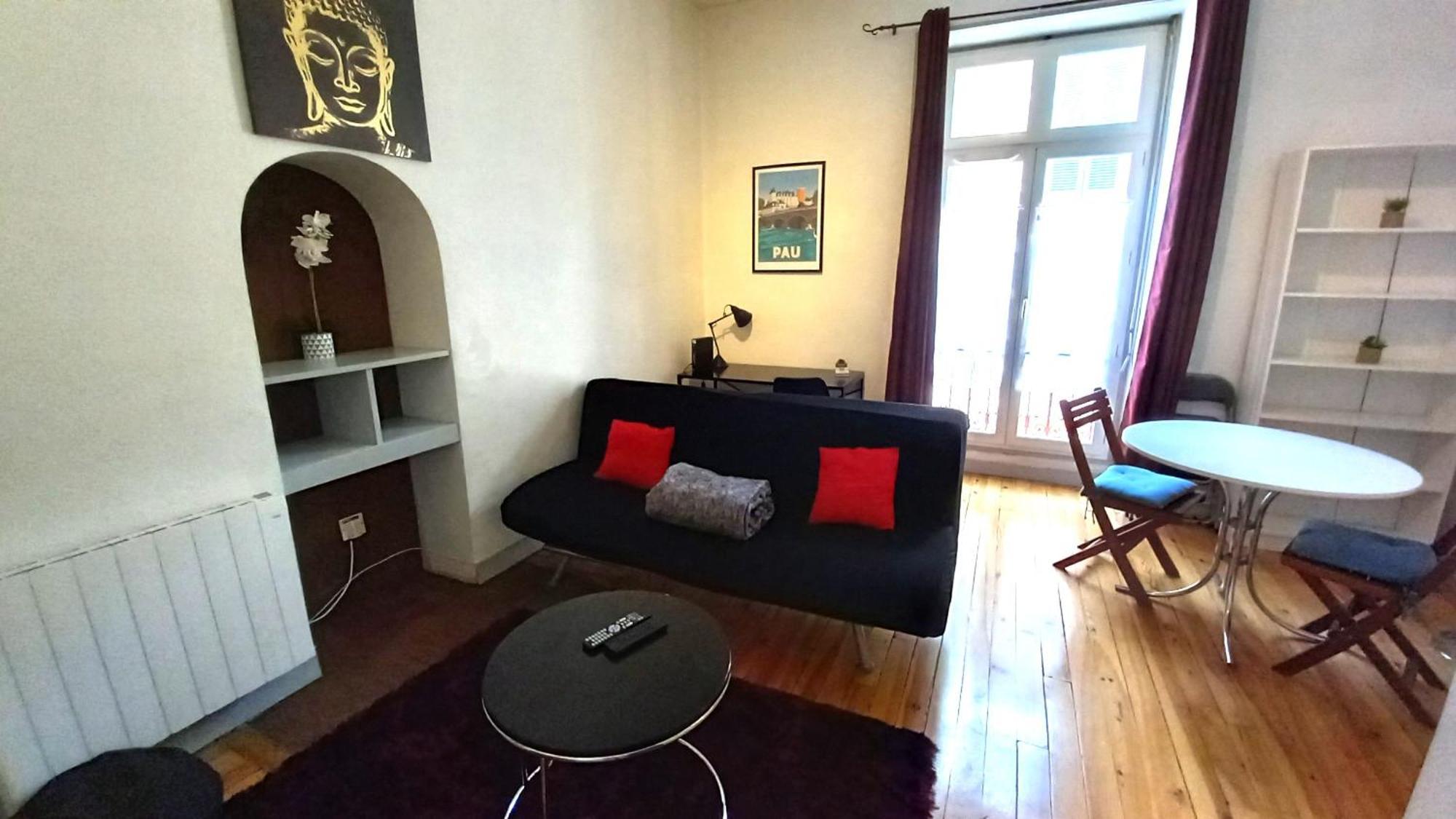 Appartamento Le Gambetta T2 Cosy Hypercentre Wifi Fibre Avec Parking Pau Esterno foto